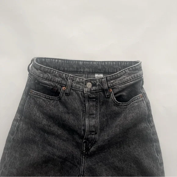 H&M Charcoal Ultra High Waist Mom Jeans - Picture 2 of 4